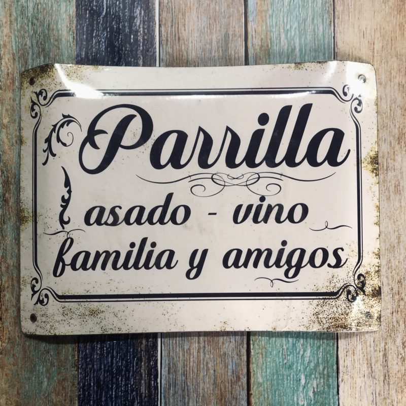 Parrilla – asado – vino familia y amigos – Chapas Design